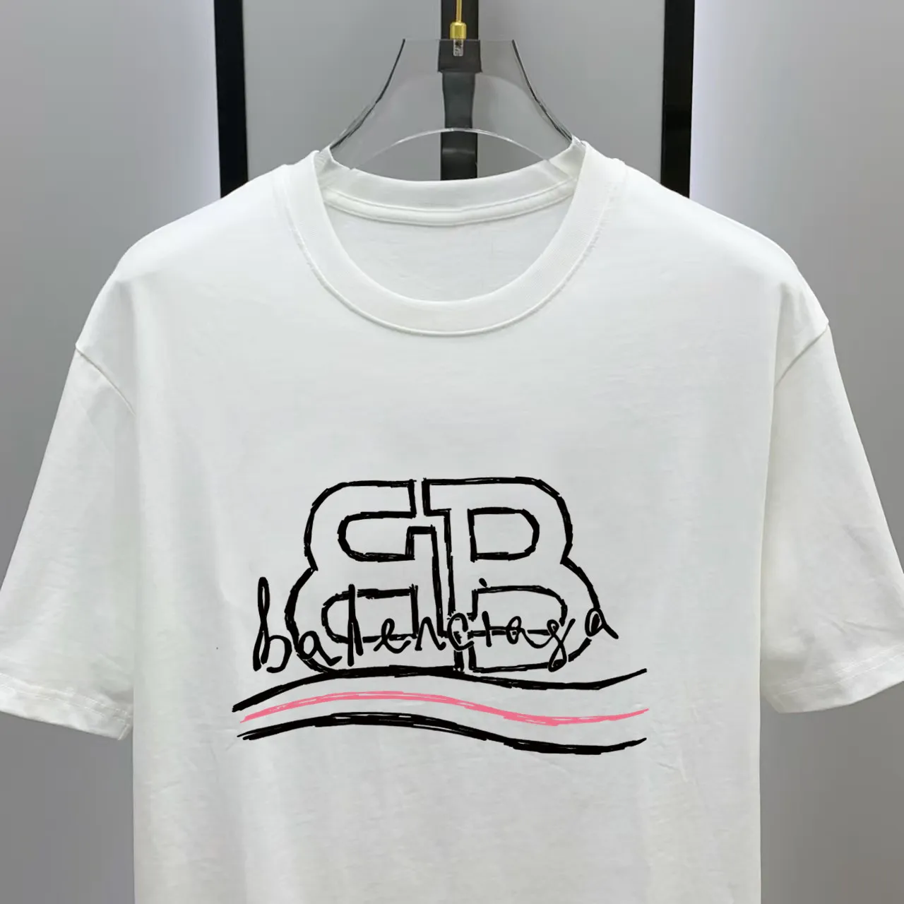 # 2026 New Arrival New Arrival T Premium ！ logo Premium 250 . . . . . ！ ！ ：Black。White！ Sizes： S M L XL XXL ：50 52 55 58 61 ：69 71 73 75 77 ：48 50 53 56 58 ：22 22.5 23 23.5 24 ， 1-3CM